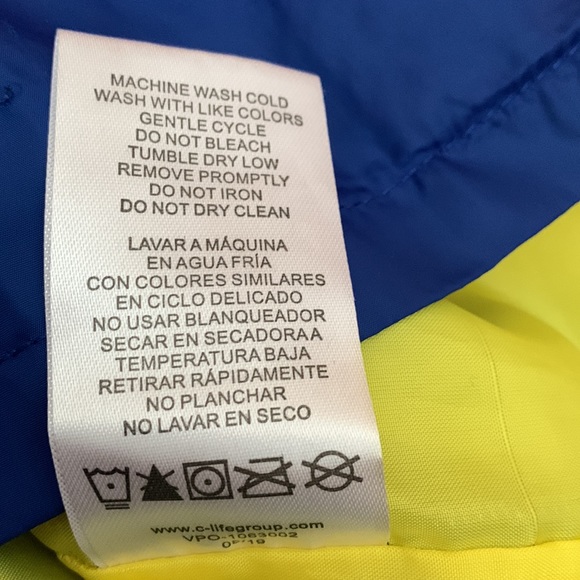 SOLD - Pac-Man windbreaker unisex size large - Picture 6 of 8